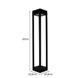 Moderne schwarze Außenleuchte in Mastform mit offenem Rahmen. Sie ist 60 cm hoch und 10,8 cm breit und verfügt über eine Frontansicht mit deutlicher Größenmarkierung.
