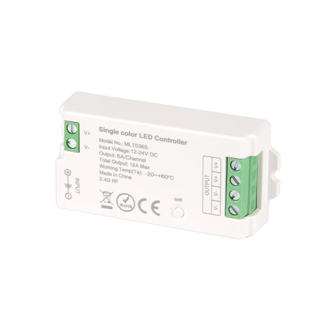Weißer LED-Controller für einfarbige LED-Beleuchtung, Modell ML7038S, mit Seitenansicht der Eingangs- und Ausgangsklemmen, geeignet für 12–24 V DC und eine maximale Leistung von 12 A, einschließlich CE- und RoHS-Kennzeichnung.
