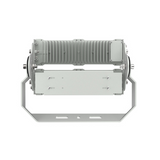 Industrieller LED-Flutlichtstrahler im grauen Gehäuse, Rückansicht mit Blick auf Kühlrippen und Montagehalterung.