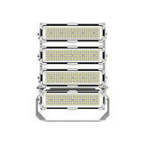 Industrieller LED-Flutlichtstrahler mit vier Reihen LED-Modulen, Frontansicht, konzipiert für leistungsstarke Außenbeleuchtung, beispielsweise auf Sportplätzen oder in industriellen Umgebungen.