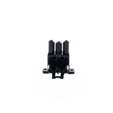Schwarzer LEGO Technic-Stecker mit drei vertikalen Stiften und Befestigungspunkten, Vorderansicht vor weißem Hintergrund.