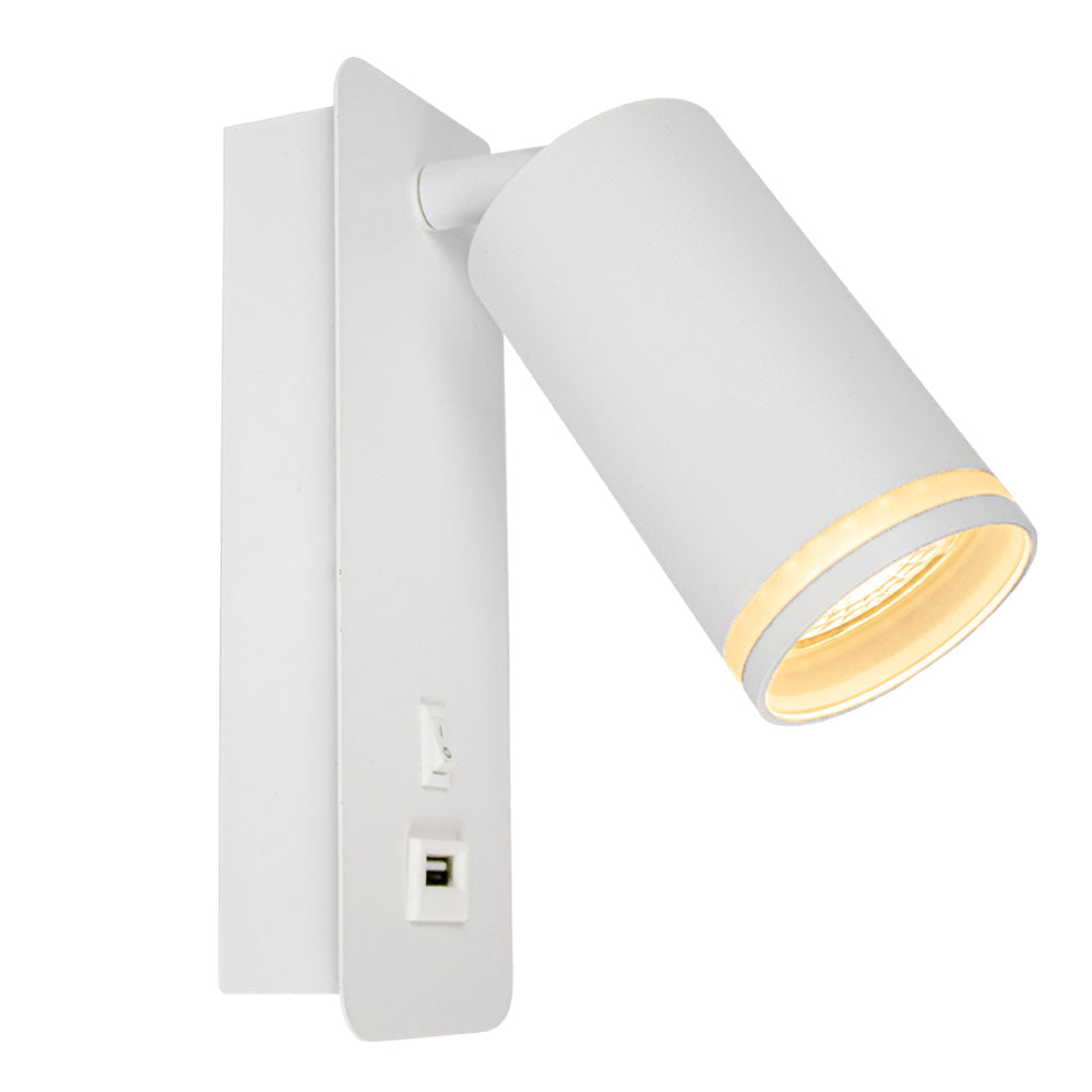 Wandleuchte mit verstellbarem zylindrischen Strahler in mattem Weiß, Seitenansicht mit sichtbarem Schalter und USB-Anschluss, moderne und funktionale Beleuchtung zur Wandmontage.
