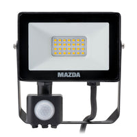 Mazda LED-Bauleuchte mit Bewegungssensor. Frontansicht einer rechteckigen schwarzen Außenleuchte mit 30 LEDs und weißem Reflektor. Ausgestattet mit einer verstellbaren Montagehalterung und einem PIR-Sensor an der Unterseite.