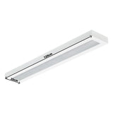 Weiße rechteckige LED-Deckenleuchte, 120 cm lang und 20 cm breit, schräg von unten fotografiert mit Maßangaben.
