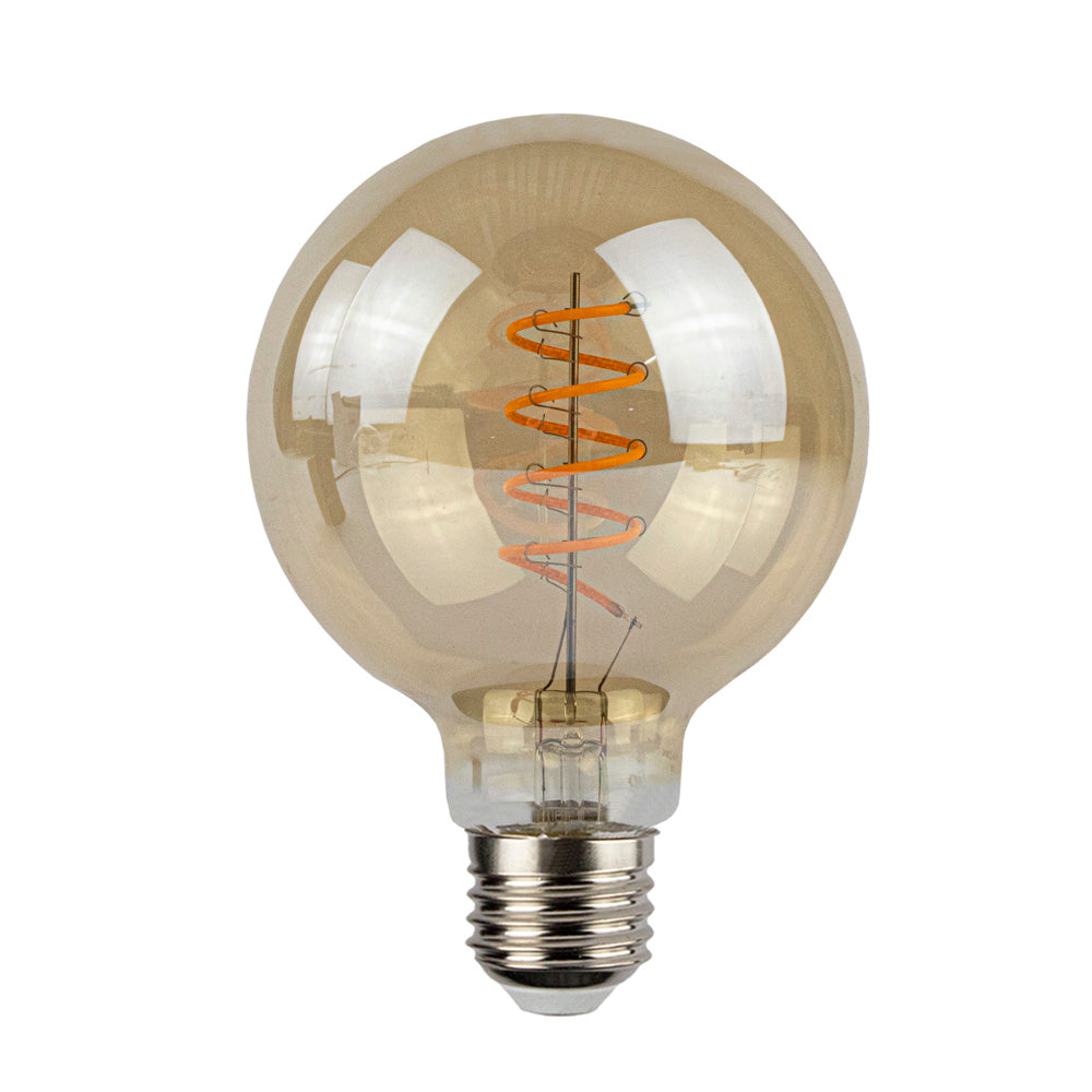 Dekorative LED-Filamentlampe mit E27-Fassung in Kugelform, bernsteinfarbenem Glas und Spiralfaden, Vorderansicht.