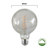 Dimmbare LED-Filament-Globelampe G80 mit E27-Fassung, 80 mm Durchmesser, Vorderansicht.
