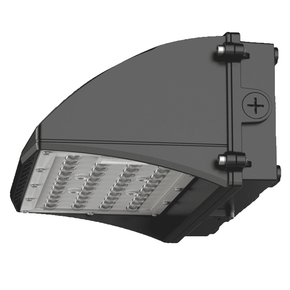 Industrielle LED-Wandleuchte in Schwarz mit klarer Linse, schräg von unten und von der Seite fotografiert, um einen klaren Blick auf das Leuchtendesign und die LED-Beleuchtung zu ermöglichen.