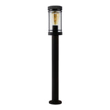Schwarze moderne Außenleuchte auf Sockel mit Glasschirm und sichtbarer Glühlampe, Frontansicht.