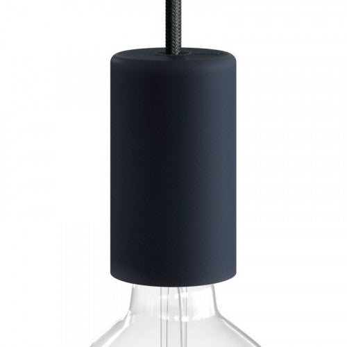 Nahaufnahme einer minimalistischen schwarzen E27-Porzellan-Lampenfassung mit Kabel, geeignet für moderne Innenbeleuchtung.