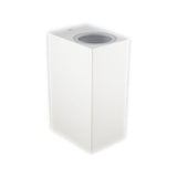 Weiße, moderne Wandleuchte mit geradlinigem Design, aufrechter Frontansicht, ideal zur Innenbeleuchtung oder Akzentbeleuchtung.