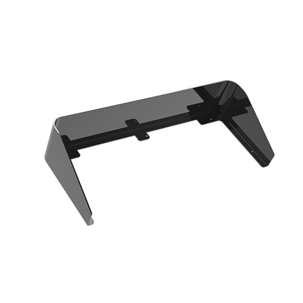 Schwarze Regenabdeckung aus Kunststoff für Außeneinheit, schräge Draufsicht, die die komplette Abdeckung mit Montagehalterungen und Entwässerungsdesign zeigt.