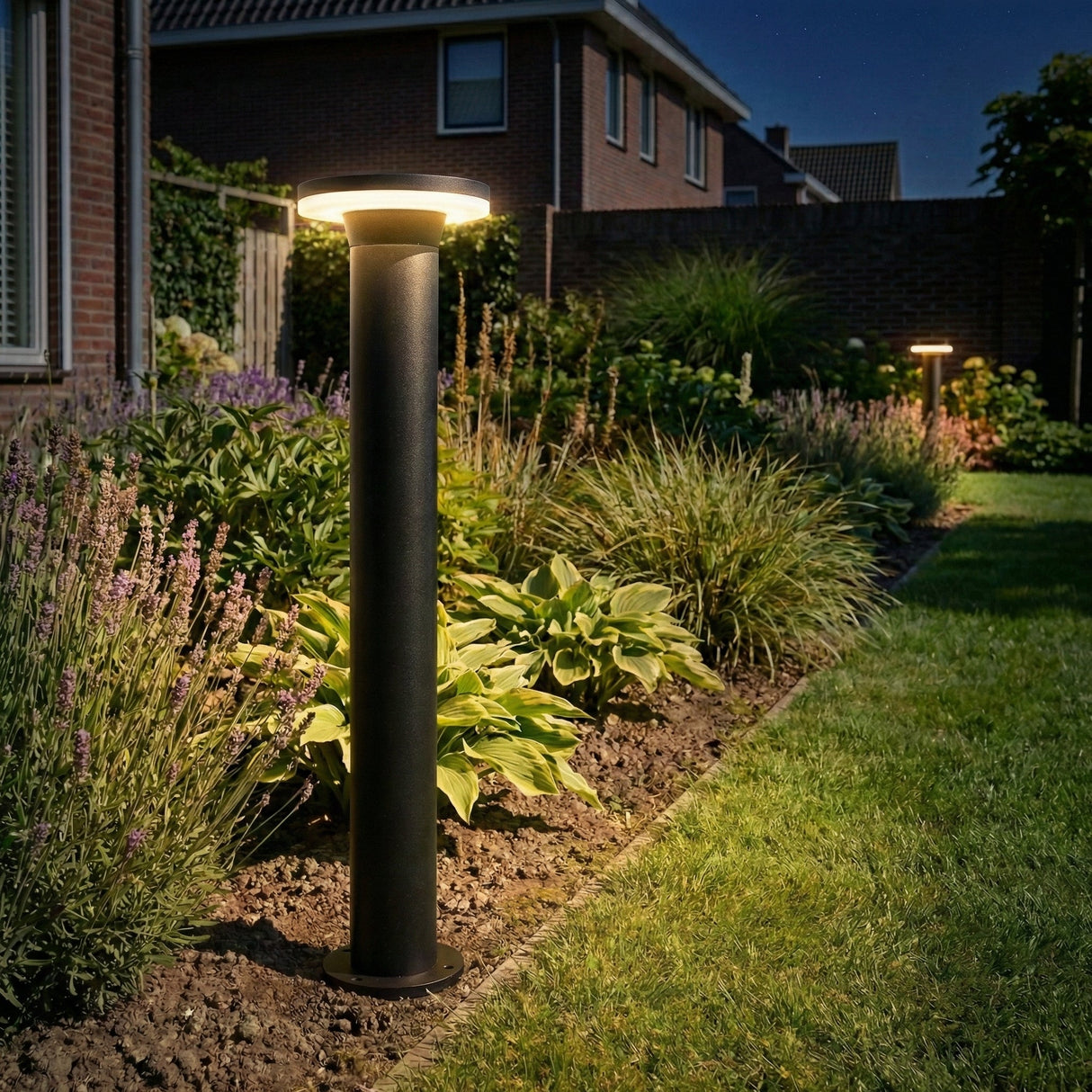Runder LED-Gartenpfosten - Stehende Außenleuchte 60cm | Schwarz | 12 Watt | IP65 | 3000K – Warmweiß