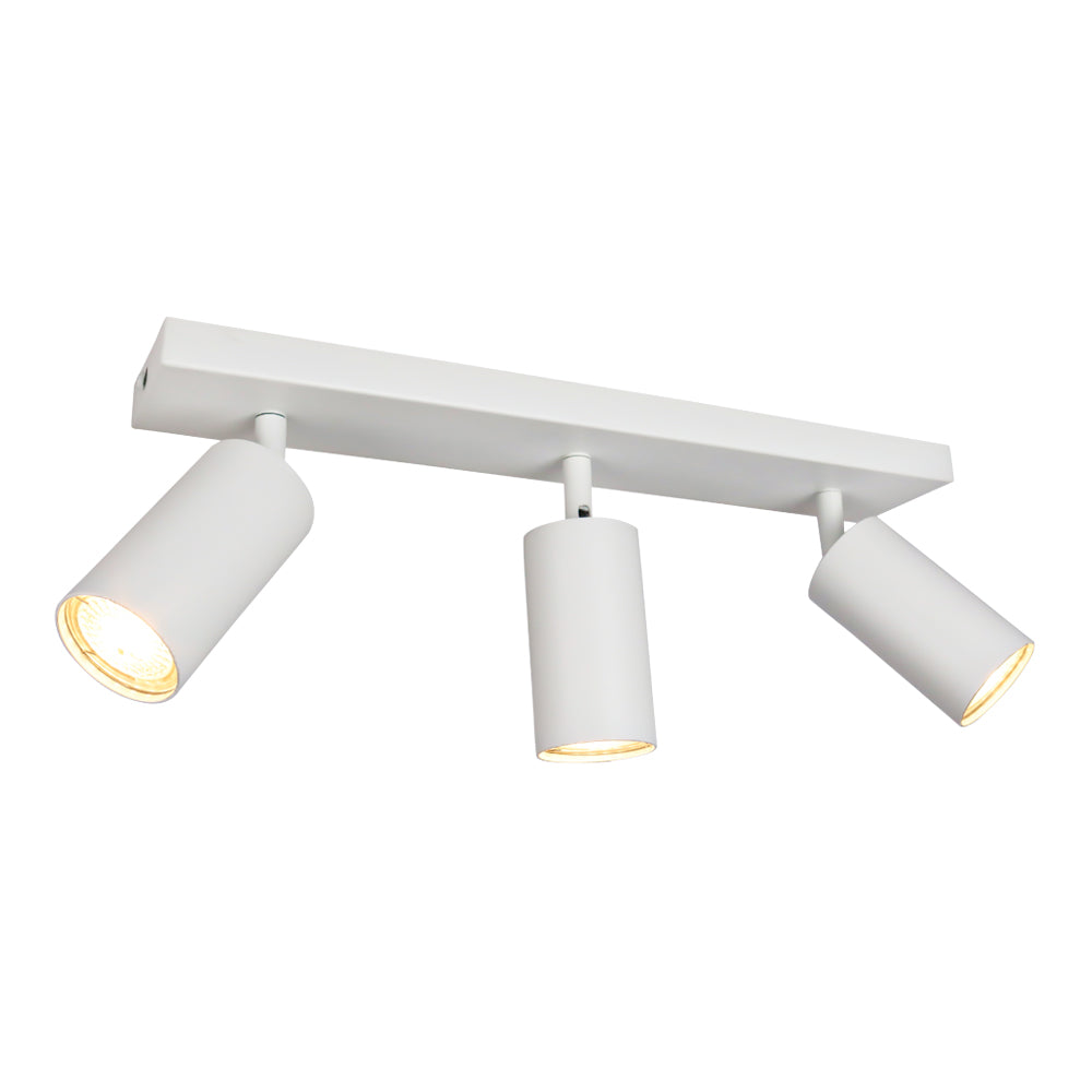 Weißer LED-Deckenstrahler mit drei verstellbaren Zylinderlampen, modernes Schienenlicht von schräg unten sichtbar.