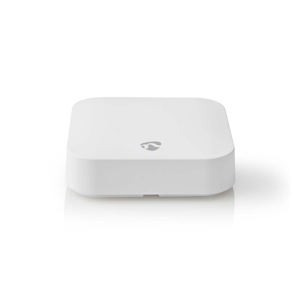 Vorderansicht eines weißen Nedis SmartLife Zigbee Gateway, eines kompakten Smart-Home-Geräts mit abgerundeten Ecken und einem mittig platzierten Logo, das zum Verbinden von Zigbee-Geräten mit einem Smart-Home-Netzwerk verwendet wird.